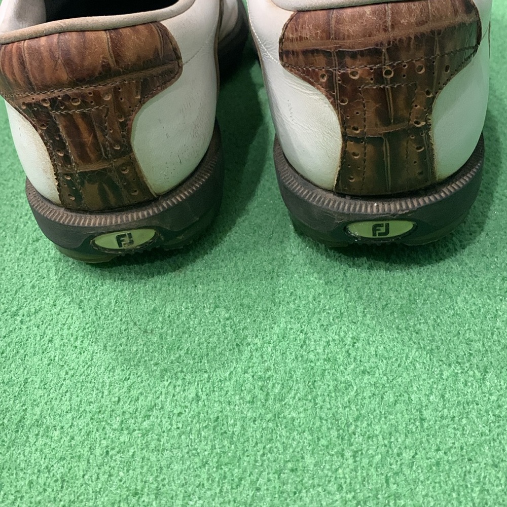Footjoy Golf shoes  CLEARANCE - Picture 4 of 11
